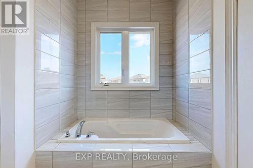 85 Gledhill Crescent, Cambridge, ON - Indoor Photo Showing Bathroom