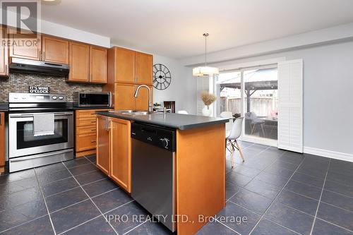 18 Tawnberry Circle, Brampton, ON - Indoor Photo Showing Kitchen With Double Sink