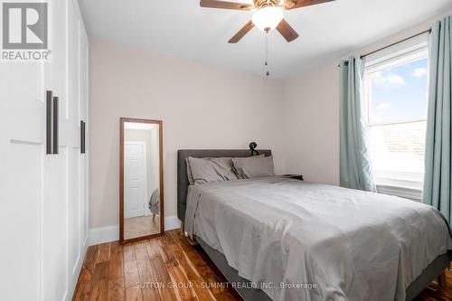 102 Poplar Avenue, Halton Hills (Acton), ON - Indoor Photo Showing Bedroom