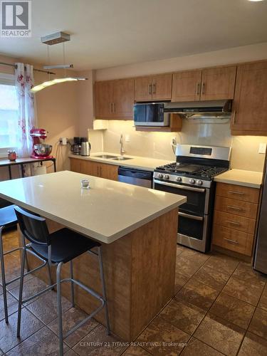 41 - 1051 Cedarglen Gate, Mississauga, ON - Indoor Photo Showing Kitchen