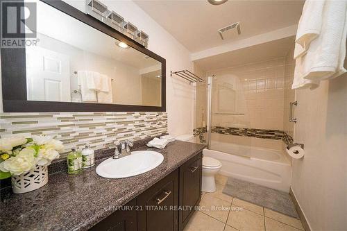 41 - 1051 Cedarglen Gate, Mississauga, ON - Indoor Photo Showing Bathroom