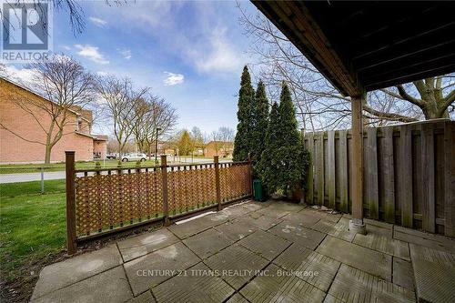 41 - 1051 Cedarglen Gate, Mississauga, ON - Outdoor