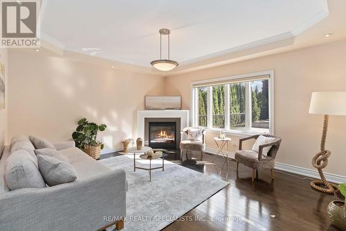 1632 Barbertown Road, Mississauga, ON - Indoor Photo Showing Living Room With Fireplace