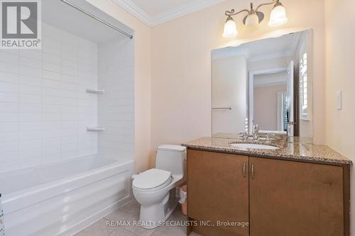 1632 Barbertown Road, Mississauga, ON - Indoor Photo Showing Bathroom