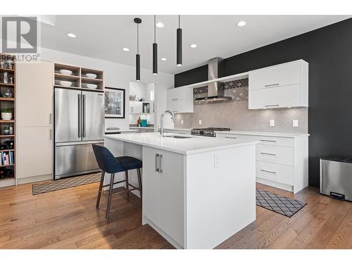 127 Split Pine Court, Kelowna, BC - Indoor Photo Showing Kitchen With Upgraded Kitchen