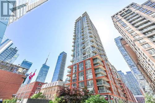 506 - 126 Simcoe Street, Toronto (Waterfront Communities), ON - Outdoor With Facade