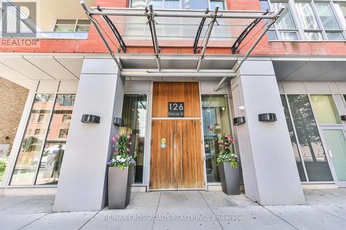 506 - 126 Simcoe Street, Toronto (Waterfront Communities), ON - Outdoor