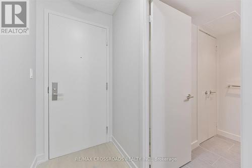 506 - 126 Simcoe Street, Toronto (Waterfront Communities), ON - Indoor Photo Showing Other Room