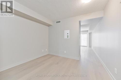 506 - 126 Simcoe Street, Toronto, ON - Indoor Photo Showing Other Room