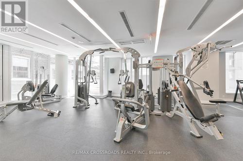 506 - 126 Simcoe Street, Toronto (Waterfront Communities), ON - Indoor Photo Showing Gym Room