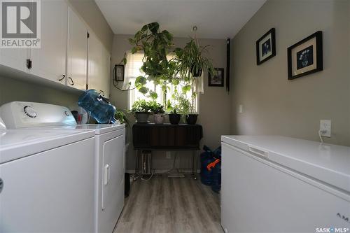 11 Bilokreli Bay, Theodore, SK - Indoor Photo Showing Laundry Room