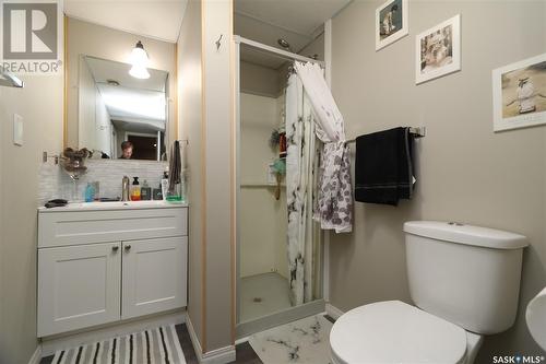 11 Bilokreli Bay, Theodore, SK - Indoor Photo Showing Bathroom