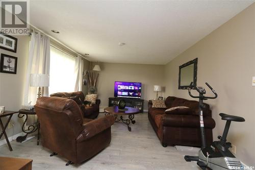 11 Bilokreli Bay, Theodore, SK - Indoor Photo Showing Gym Room