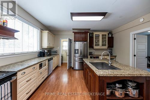 164 Charles Street, Dutton/Dunwich (Dutton), ON - Indoor Photo Showing Kitchen