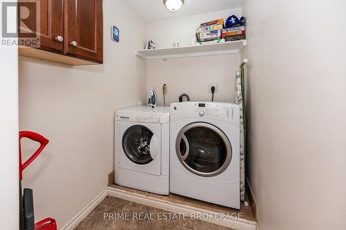 164 Charles Street, Dutton/Dunwich (Dutton), ON - Indoor Photo Showing Laundry Room