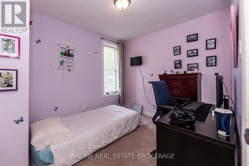 164 Charles Street, Dutton/Dunwich (Dutton), ON - Indoor Photo Showing Bedroom