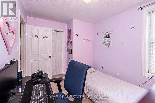 164 Charles Street, Dutton/Dunwich (Dutton), ON - Indoor Photo Showing Bedroom