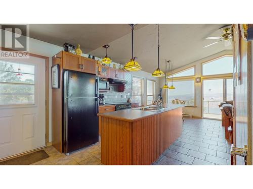 284 Long Joe Road, Osoyoos, BC - Indoor Photo Showing Kitchen With Double Sink