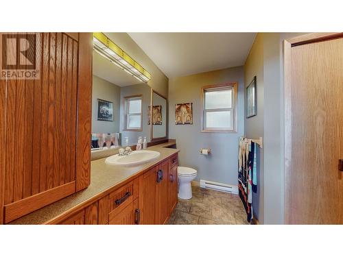 284 Long Joe Road, Osoyoos, BC - Indoor Photo Showing Bathroom