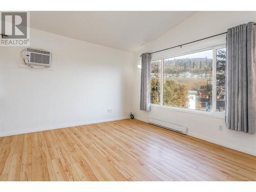 885 Walrod Street, Kelowna, BC - Indoor Photo Showing Other Room