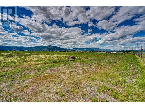 1939 97A Highway, Armstrong, BC 