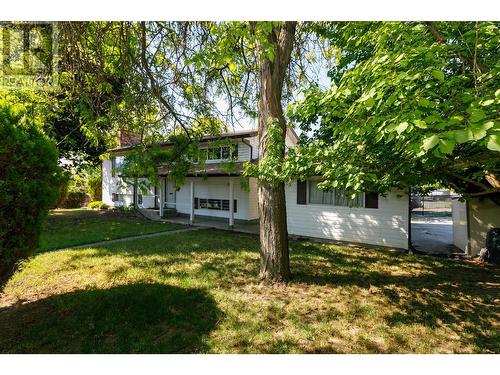 790 Caldow Street, Kelowna, BC - Outdoor