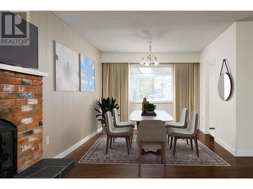 790 Caldow Street, Kelowna, BC - Indoor Photo Showing Dining Room