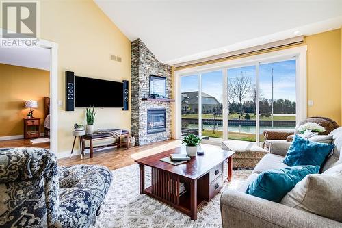 19 Montego Bay Crescent, Kingsville, ON - Indoor Photo Showing Living Room With Fireplace