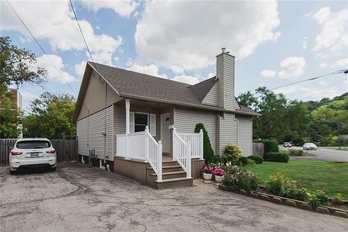 13 New Mountain Road, Hamilton, ON - Outdoor