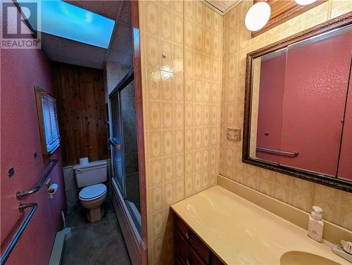 70 Michigan Avenue, Blind River, ON - Indoor Photo Showing Bathroom