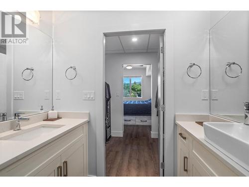 4215 Gellatly Road S Unit# 1310, West Kelowna, BC - Indoor Photo Showing Bathroom