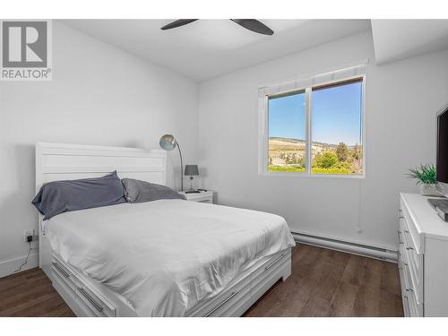 4215 Gellatly Road S Unit# 1310, West Kelowna, BC - Indoor Photo Showing Bedroom
