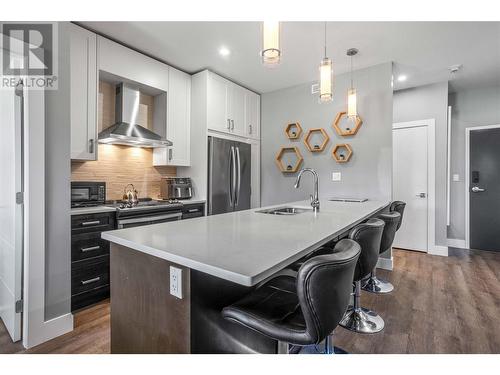 4215 Gellatly Road S Unit# 1310, West Kelowna, BC - Indoor Photo Showing Kitchen With Stainless Steel Kitchen With Double Sink With Upgraded Kitchen