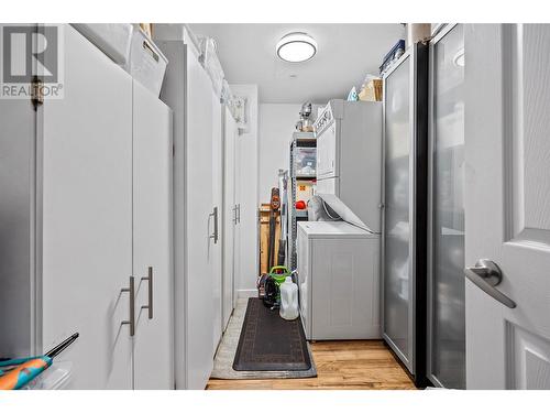 920 Saskatoon Road Unit# 213, Kelowna, BC - Indoor Photo Showing Laundry Room