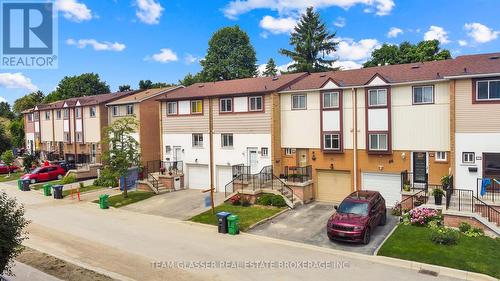 90 - 98 Moregate Crescent, Brampton (Central Park), ON - Outdoor