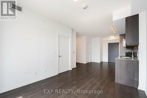 402 - 36 Forest Manor Road, Toronto, ON - Indoor