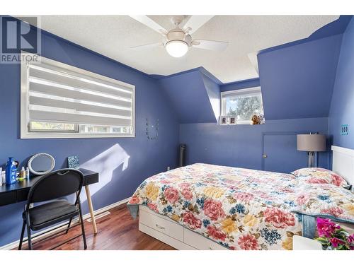 694 Mcclure Road, Kelowna, BC - Indoor Photo Showing Bedroom