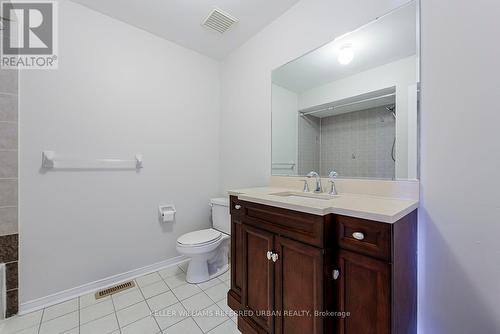 1060 Galesway Boulevard, Mississauga, ON - Indoor Photo Showing Bathroom