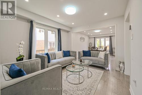 75 Wooliston Crescent, Brampton, ON - Indoor Photo Showing Living Room