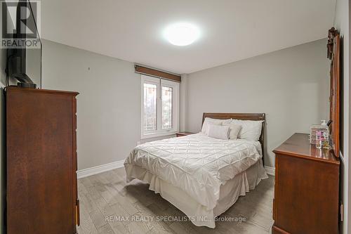 75 Wooliston Crescent, Brampton, ON - Indoor Photo Showing Bedroom