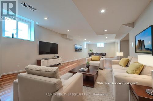 75 Wooliston Crescent, Brampton, ON - Indoor Photo Showing Living Room