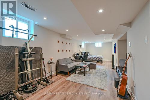 75 Wooliston Crescent, Brampton, ON - Indoor