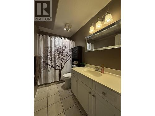 2621 Misty Crescent, Williams Lake, BC - Indoor Photo Showing Bathroom