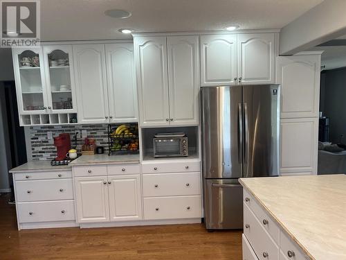 2621 Misty Crescent, Williams Lake, BC - Indoor Photo Showing Kitchen