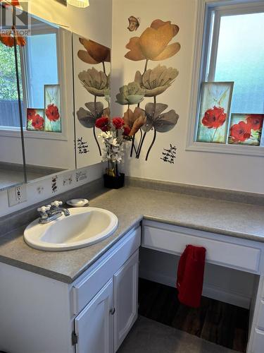 305 Lexington Road, Williams Lake, BC - Indoor Photo Showing Bathroom