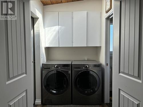 305 Lexington Road, Williams Lake, BC - Indoor Photo Showing Laundry Room