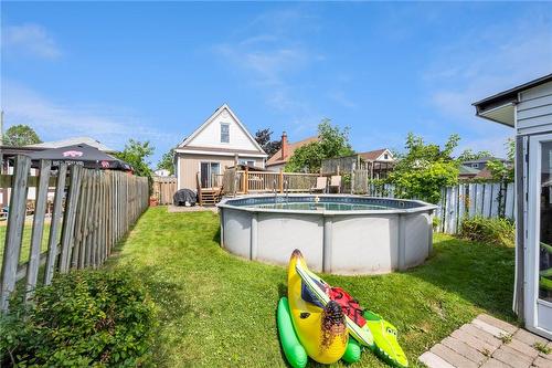 552 Quebec Street, Hamilton, ON - Outdoor With Above Ground Pool With Backyard