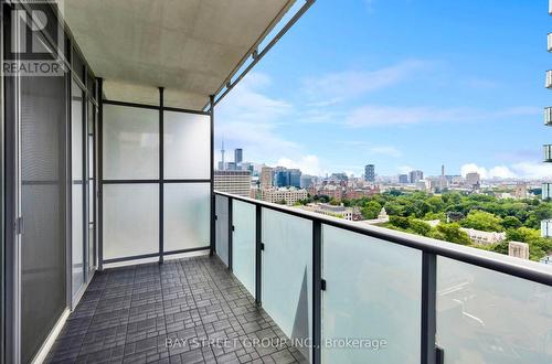 1608 - 1080 Bay Street, Toronto, ON - Outdoor With View With Exterior