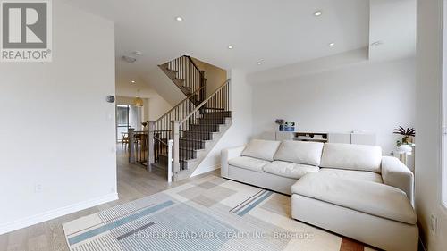 26 Hollyhock Court, Toronto, ON - Indoor