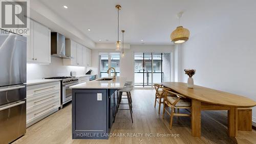 26 Hollyhock Court, Toronto, ON - Indoor Photo Showing Kitchen With Upgraded Kitchen